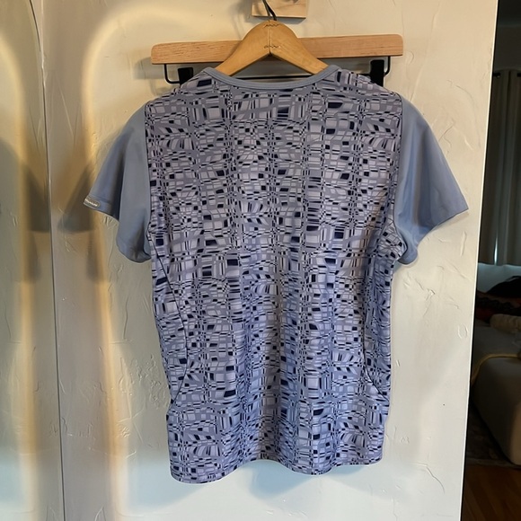 Columbia Sky Blue V-Neck Active Shirt - Picture 2 of 3